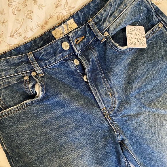 Free People Frayed Jeans - Picture 4 of 6